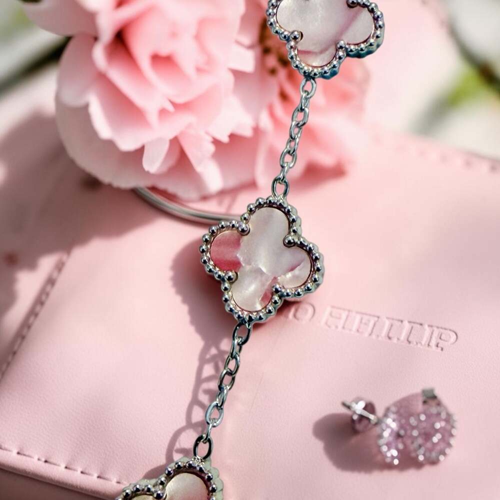 Blushing Clover Motif Silver Station Bracelet